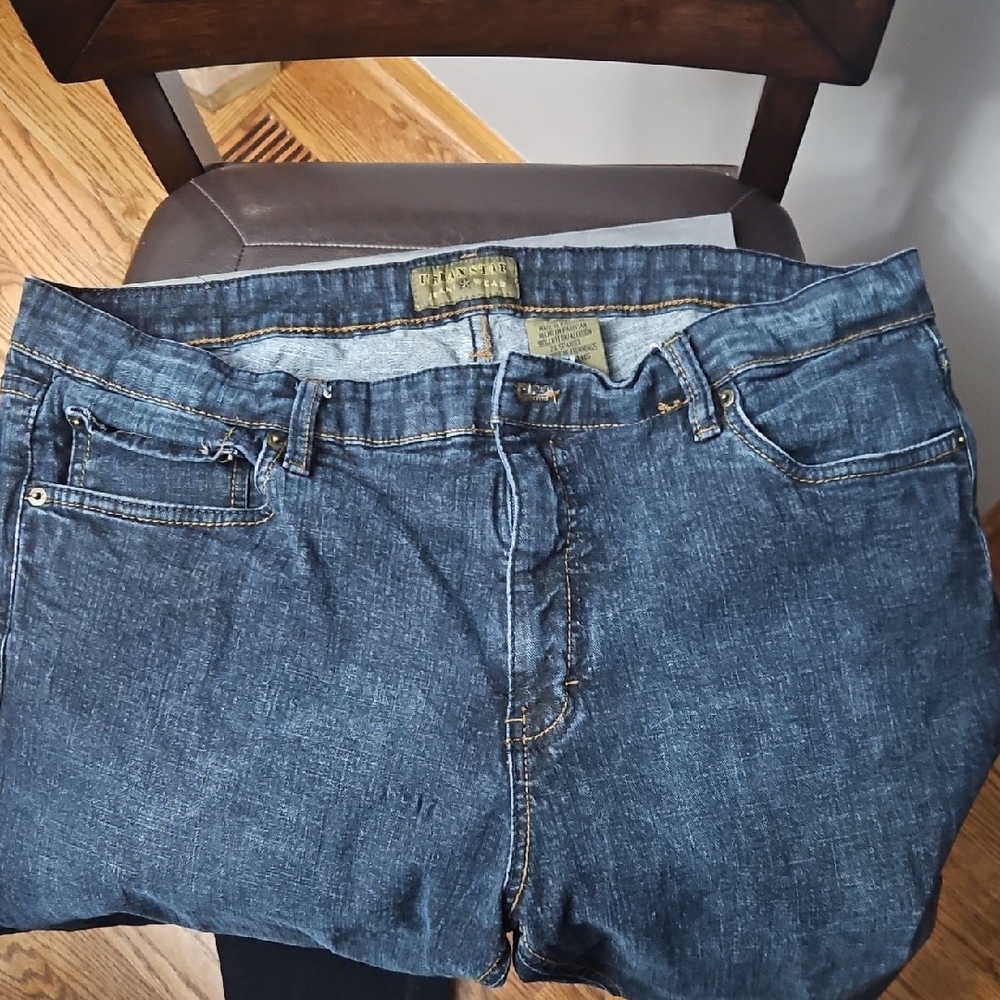 Relaxed Fit Blue Jeans